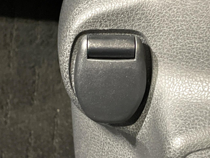 2017 Nissan Note DAA-HE12 (UW-6a2cc9e7a903b)[23]