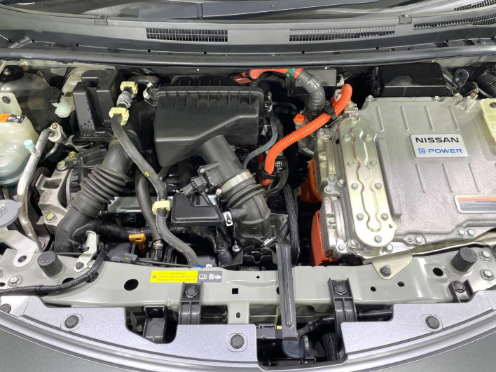 2017 Nissan Note DAA-HE12 (UW-6a2cc9e7a903b)[4]
