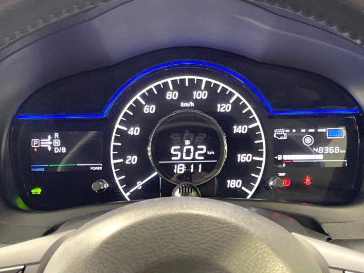 2017 Nissan Note DAA-HE12 (UW-6a2cc9e7a903b)[27]