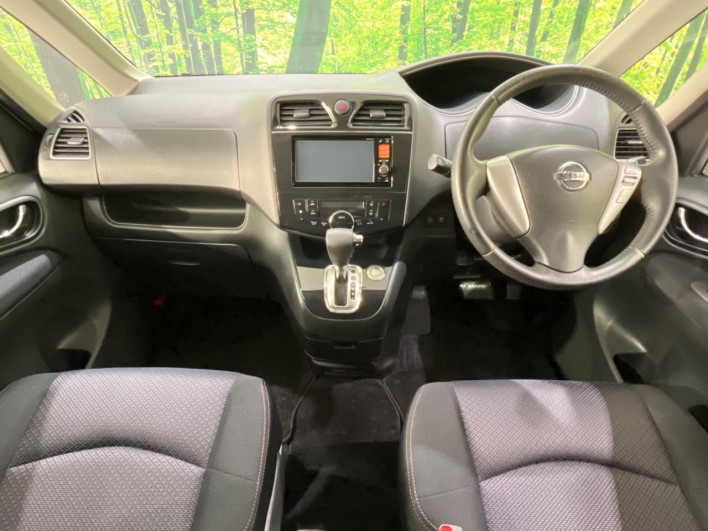 2013 Nissan Serena DAA-HFC26 (UW-6a2cc9f0611c0)[27]