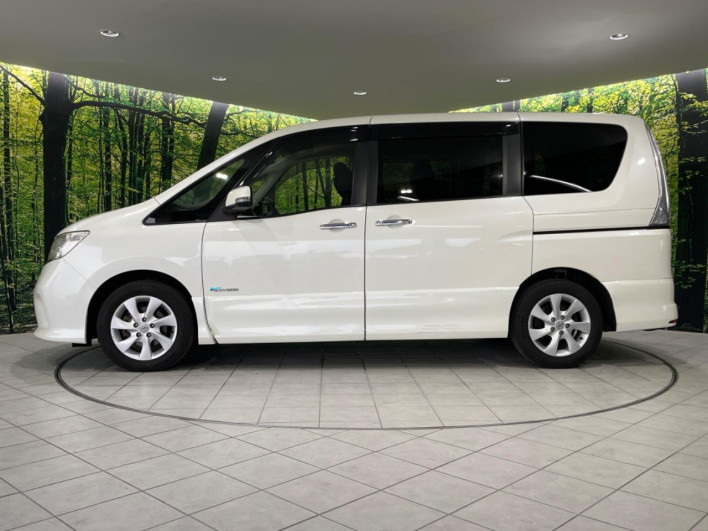 2013 Nissan Serena DAA-HFC26 (UW-6a2cc9f0611c0)[18]