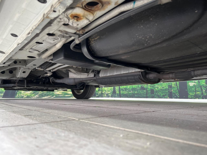 2013 Nissan Serena DAA-HFC26 (UW-6a2cc9f0611c0)[21]