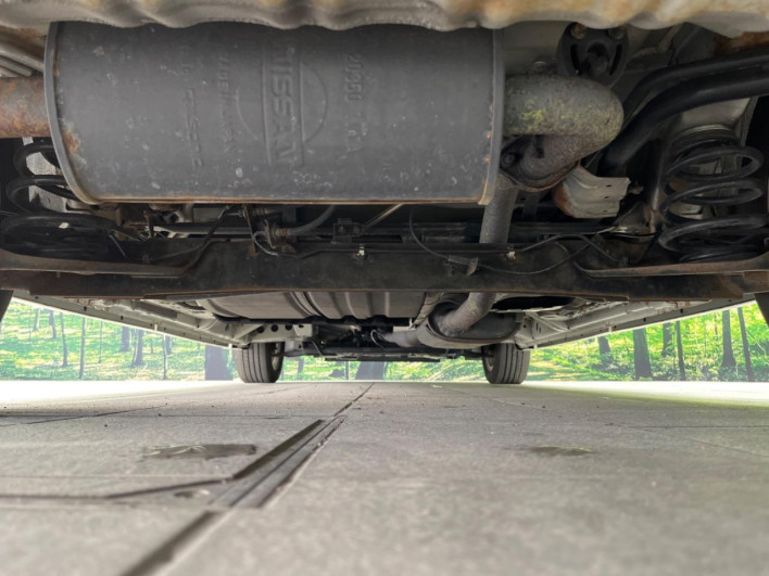 2013 Nissan Serena DAA-HFC26 (UW-6a2cc9f0611c0)[20]