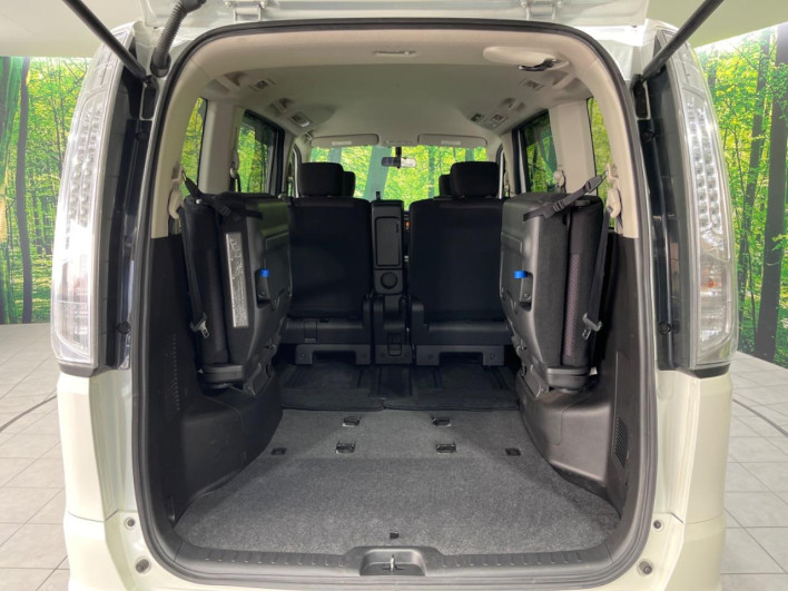2013 Nissan Serena DAA-HFC26 (UW-6a2cc9f0611c0)[25]