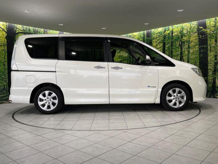 2013 Nissan Serena DAA-HFC26 (UW-6a2cc9f0611c0)[9]