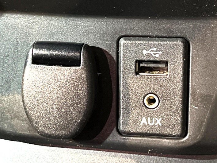 2015 Nissan X-Trail DAA-HNT32 (UW-6a2cc9f5648d5)[17]