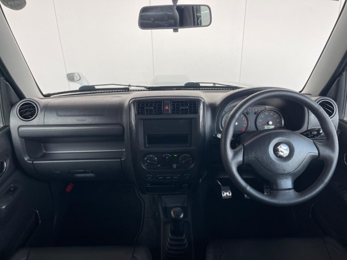2011 Suzuki Jimny ABA-JB23W (UW-6a2cc9f69c44c)[29]