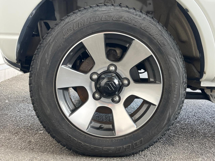 2011 Suzuki Jimny ABA-JB23W (UW-6a2cc9f69c44c)[27]
