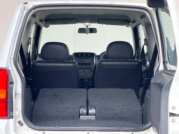 2011 Suzuki Jimny ABA-JB23W (UW-6a2cc9f69c44c)[17]