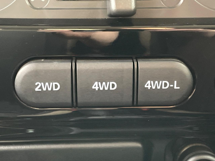 2016 Suzuki Jimny ABA-JB23W (UW-6a2cc9f70c9fb)[14]