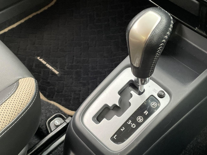 2016 Suzuki Jimny ABA-JB23W (UW-6a2cc9f70c9fb)[21]