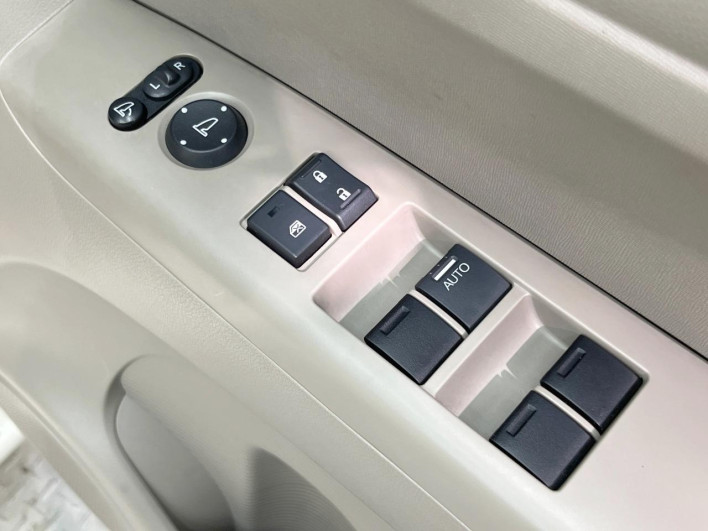 2012 Honda N-BOX DBA-JF1 (UW-6a2cc9fe66f84)[21]