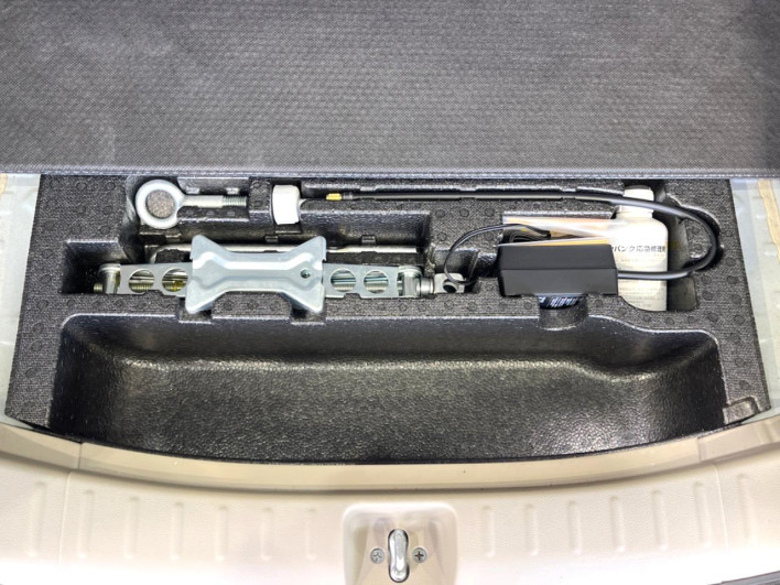 2012 Honda N-BOX DBA-JF1 (UW-6a2cc9ff3f067)[29]