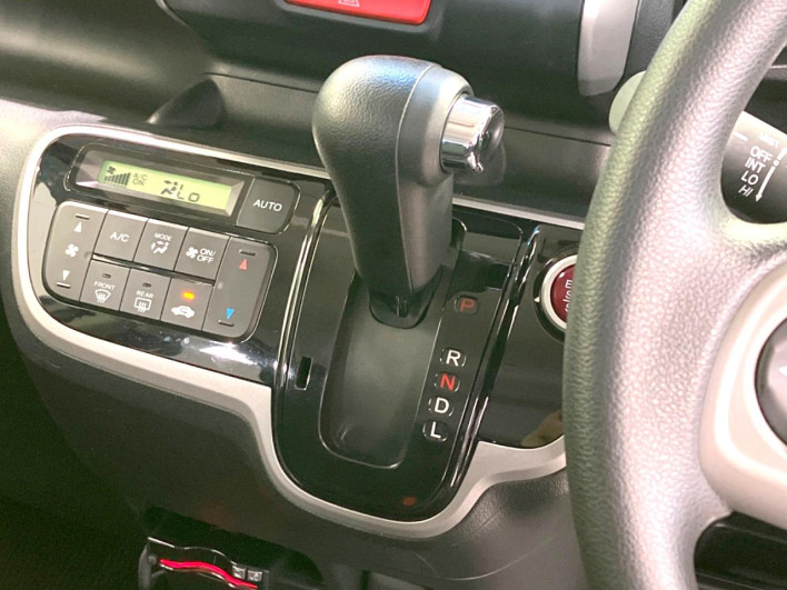2013 Honda N-BOX DBA-JF1 (UW-6a2cca00dab7a)[20]
