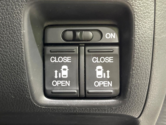 2015 Honda N-BOX CUSTOM DBA-JF1 (UW-6a2cca021fd54)[12]