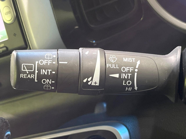 2015 Honda N-BOX CUSTOM DBA-JF1 (UW-6a2cca021fd54)[19]