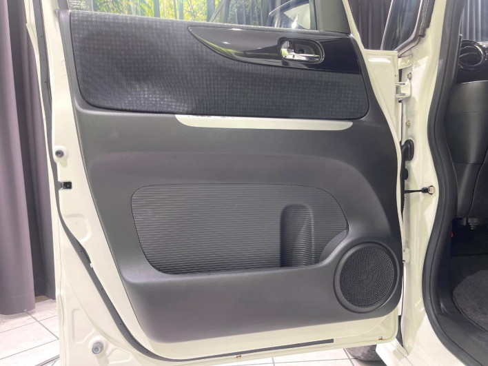 2015 Honda N-BOX CUSTOM DBA-JF1 (UW-6a2cca021fd54)[10]