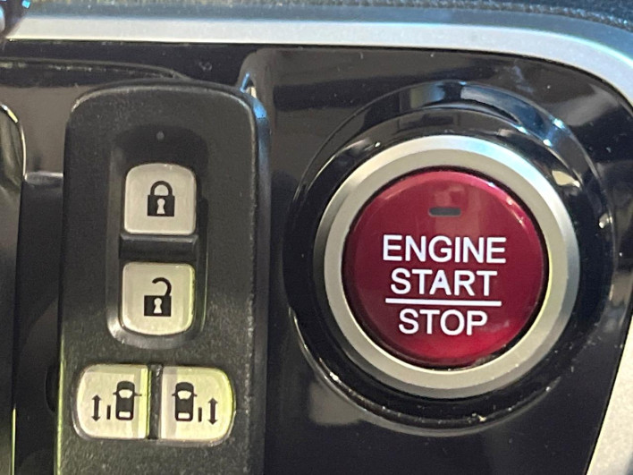 2015 Honda N-BOX CUSTOM DBA-JF1 (UW-6a2cca021fd54)[23]
