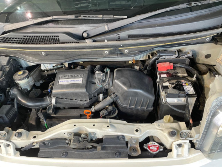 2016 Honda N-BOX DBA-JF1 (UW-6a2cca0293a22)[13]