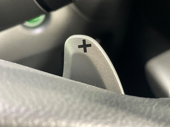 2016 Honda N-BOX CUSTOM DBA-JF1 (UW-6a2cca055f275)[26]