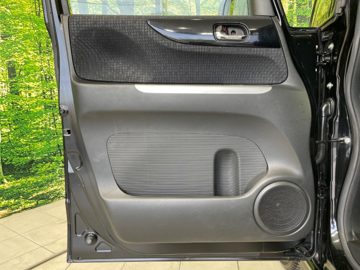 2016 Honda N-BOX CUSTOM DBA-JF1 (UW-6a2cca055f275)[17]