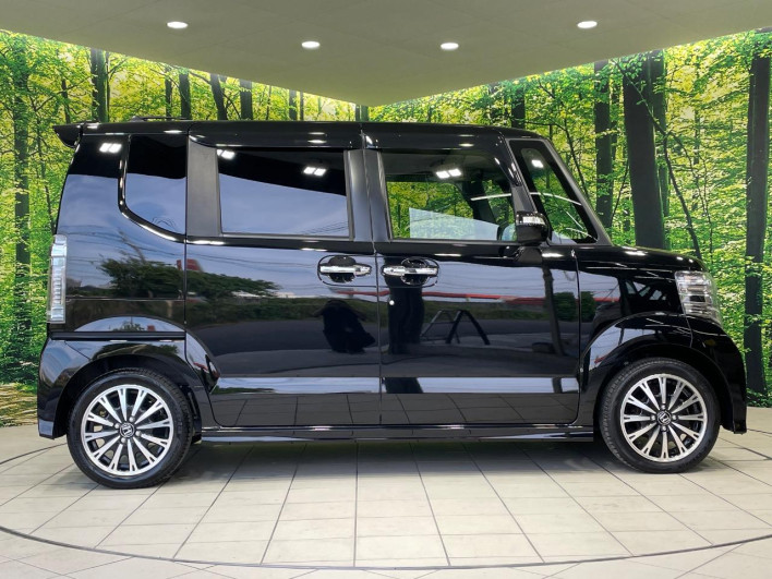 2016 Honda N-BOX CUSTOM DBA-JF1 (UW-6a2cca055f275)[7]