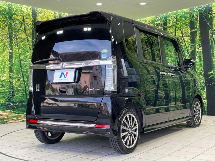 2016 Honda N-BOX CUSTOM DBA-JF1 (UW-6a2cca055f275)[8]