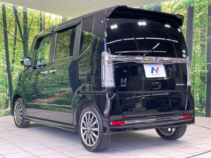 2016 Honda N-BOX CUSTOM DBA-JF1 (UW-6a2cca055f275)[10]