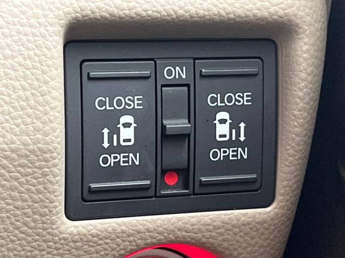 2018 Honda N-BOX DBA-JF3 (UW-6a2cca0772a33)[20]