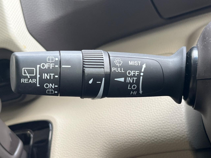 2018 Honda N-BOX DBA-JF3 (UW-6a2cca0772a33)[12]
