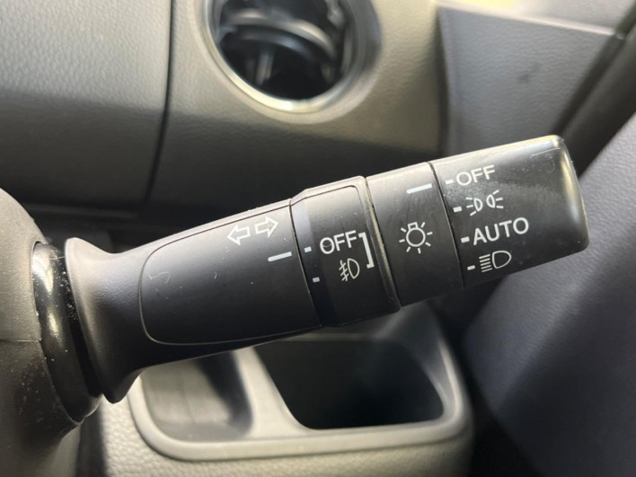 2019 Honda N-BOX CUSTOM 6BA-JF3 (UW-6a2cca0c317c0)[25]