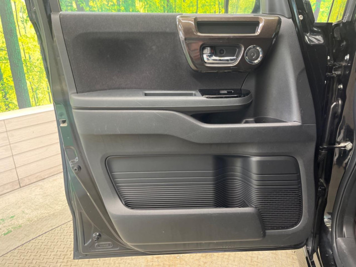 2019 Honda N-BOX CUSTOM 6BA-JF3 (UW-6a2cca0c317c0)[5]