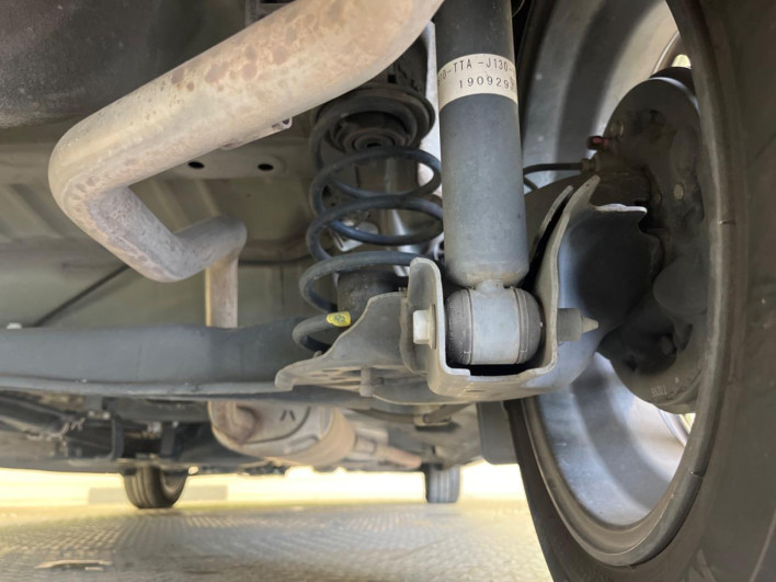 2019 Honda N-BOX CUSTOM 6BA-JF3 (UW-6a2cca0c317c0)[17]