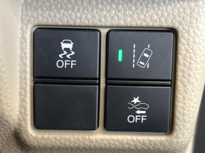 2019 Honda N-BOX DBA-JF3 (UW-6a2cca0ea7926)[27]