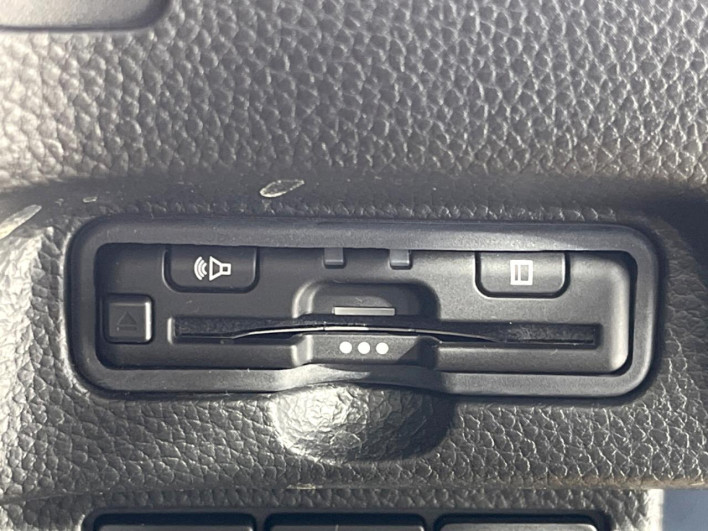 2021 Honda N-BOX CUSTOM 6BA-JF3 (UW-6a2cca10aed0f)[10]