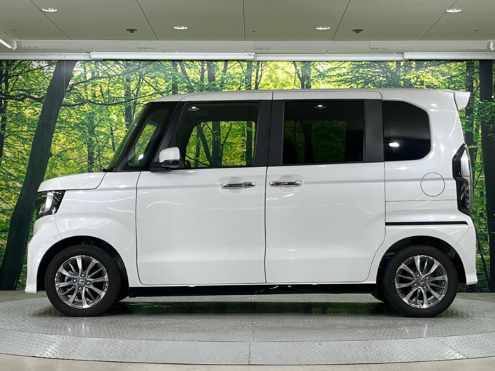 2023 Honda N-BOX CUSTOM 6BA-JF3 (UW-6a2cca174932e)[12]