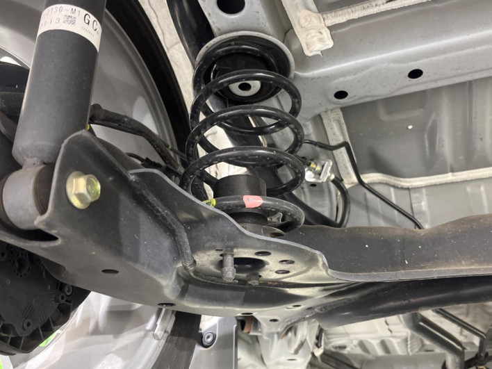 2023 Honda N-BOX CUSTOM 6BA-JF3 (UW-6a2cca174932e)[29]