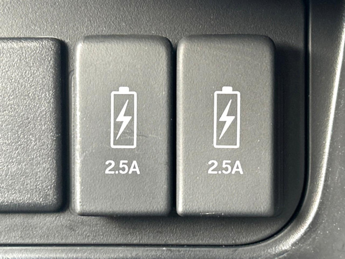 2022 Honda N-BOX CUSTOM 6BA-JF4 (UW-6a2cca19a97c1)[16]