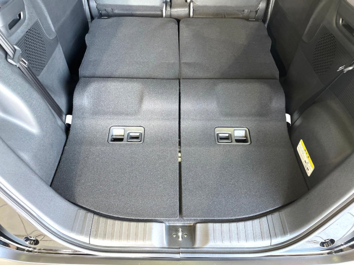 2023 Honda N-BOX CUSTOM 6BA-JF5 (UW-6a2cca19e2240)[11]
