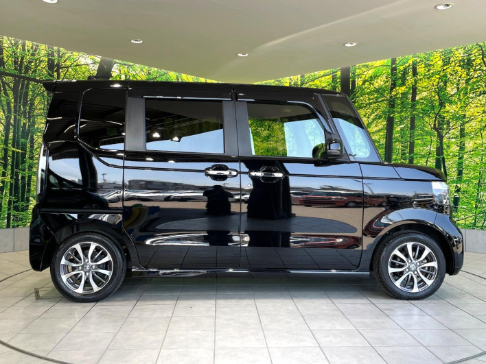 2023 Honda N-BOX CUSTOM 6BA-JF5 (UW-6a2cca19e2240)[21]