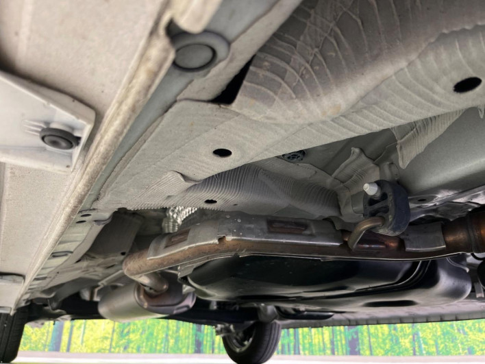 2025 Honda N-BOX CUSTOM 6BA-JF5 (UW-6a2cca1cdc5af)[22]