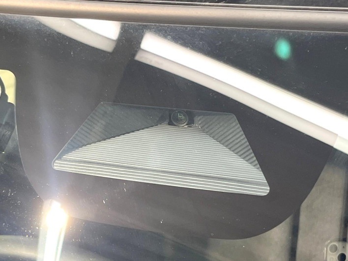 2025 Honda N-BOX CUSTOM 6BA-JF5 (UW-6a2cca1d491bd)[6]