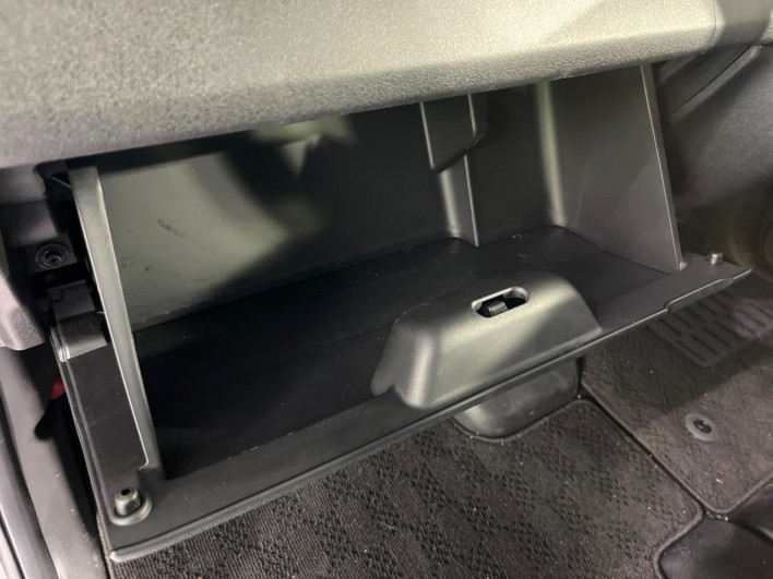 2025 Honda N-BOX CUSTOM 6BA-JF5 (UW-6a2cca1db5a44)[24]