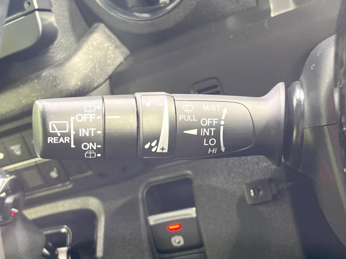 2023 Honda N-BOX CUSTOM 6BA-JF5 (UW-6a2cca22880c6)[18]