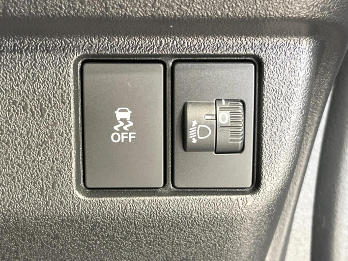 2023 Honda N-BOX CUSTOM 6BA-JF5 (UW-6a2cca22880c6)[7]