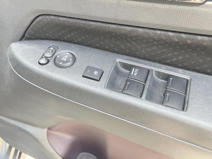 2014 Honda N-WGN Custom DBA-JH2 (UW-6a2cca2bc4b6b)[15]