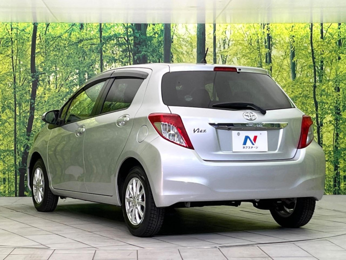 2013 Toyota Vitz DBA-KSP130 (UW-6a2cca3d9a177)[18]