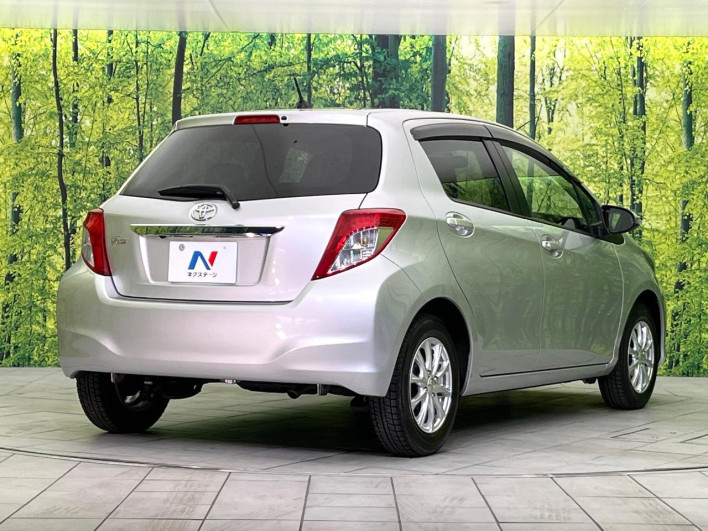 2013 Toyota Vitz DBA-KSP130 (UW-6a2cca3d9a177)[16]
