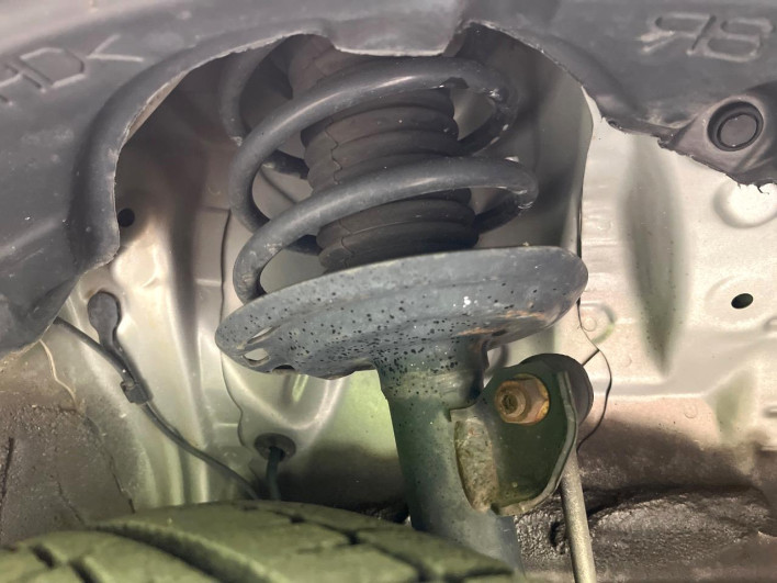 2013 Toyota Vitz DBA-KSP130 (UW-6a2cca3d9a177)[11]