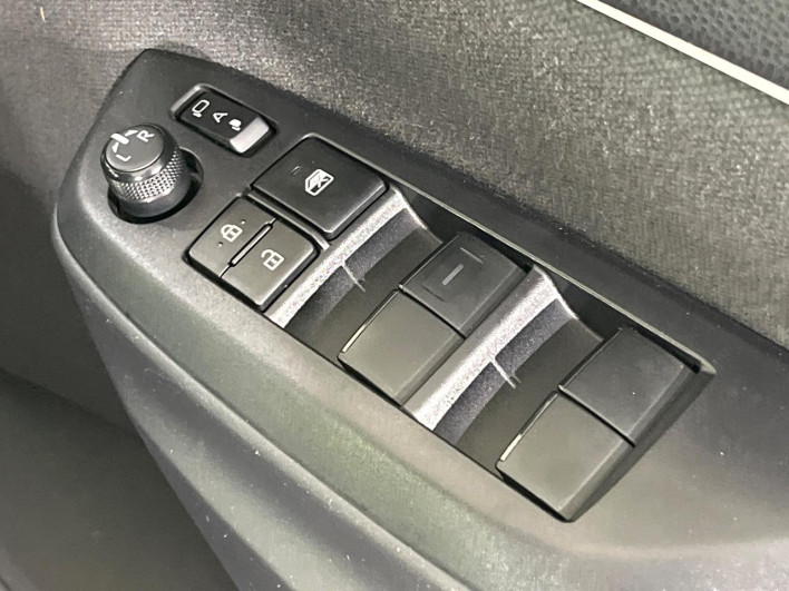 2021 Toyota Yaris 5BA-KSP210 (UW-6a2cca4022221)[21]